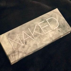 Brand New! Urban Decay Naked Smoky Palette